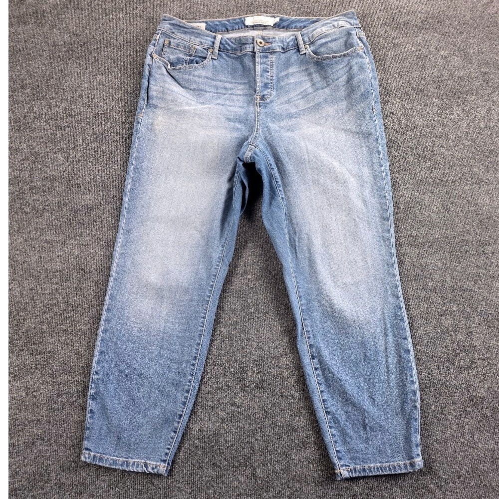 Torrid Denim Girlfriend Jeans Size 16 Light‎ Wash Stretch Relaxed Fit Blue